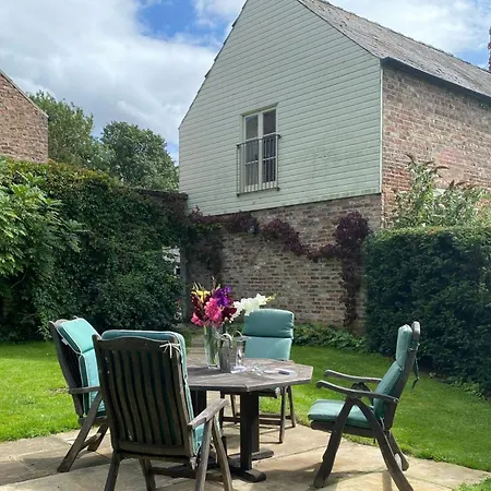 Dairy * Knapton (York)